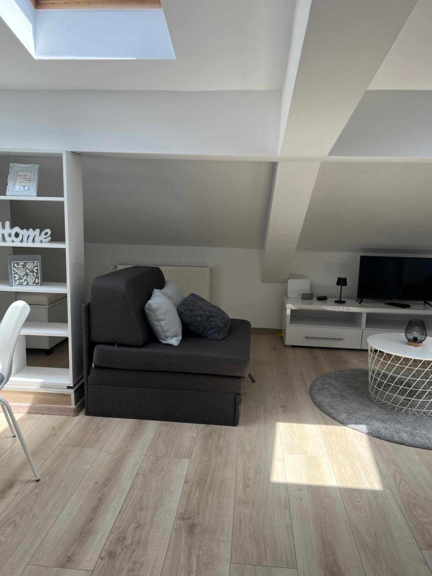 Apartment J.J Пожареваць Екстер'єр фото